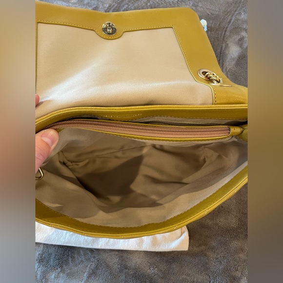 Rebecca Minkoff Edie Flap Shoulder Bag in Ambra - Picture 8 of 12